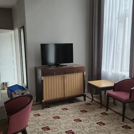 White Glove Dyplomat דירה אולז'טין