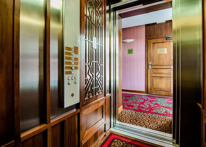 Apartament White Glove Dyplomat